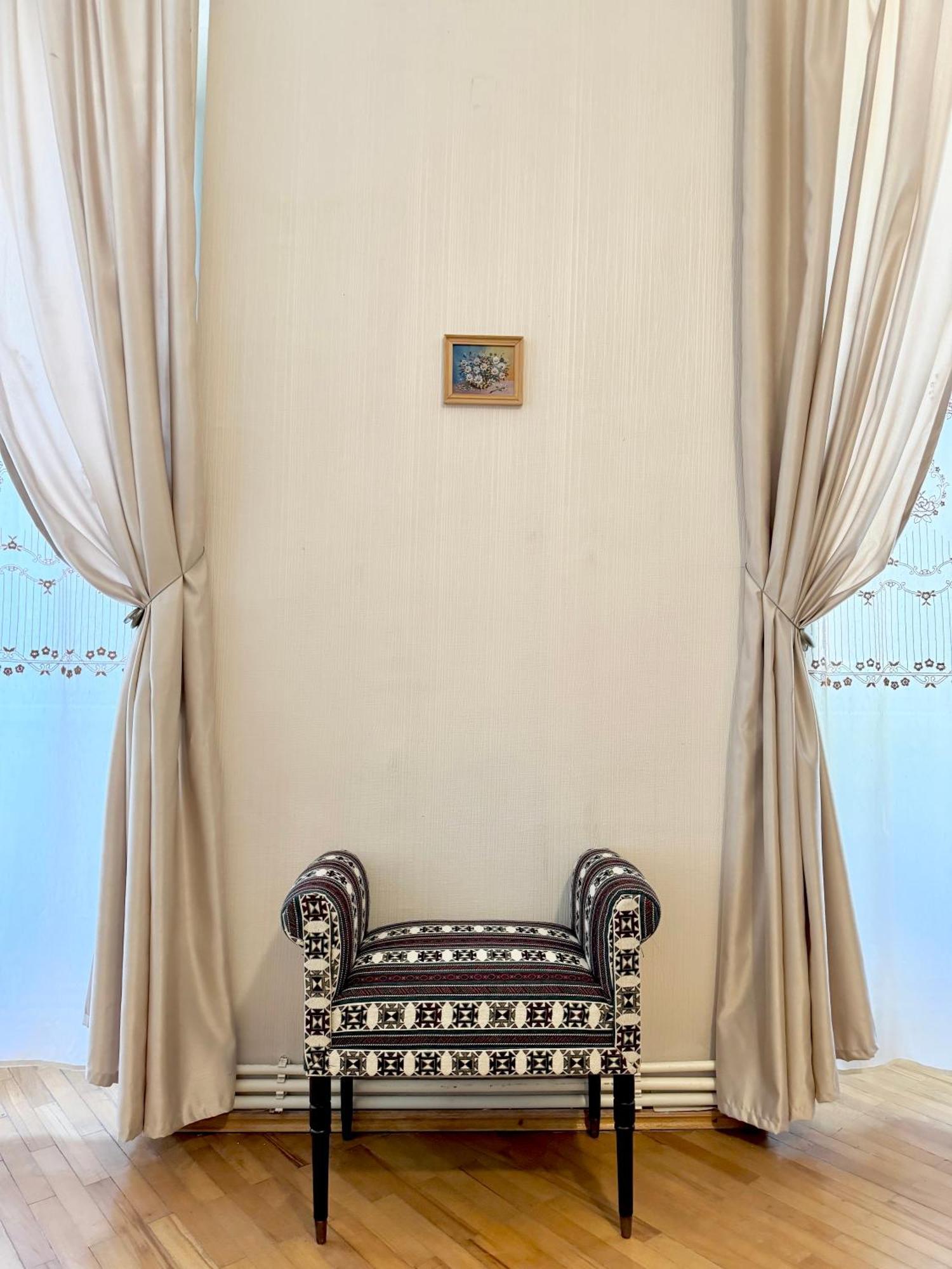 Authentic Old Apartment *